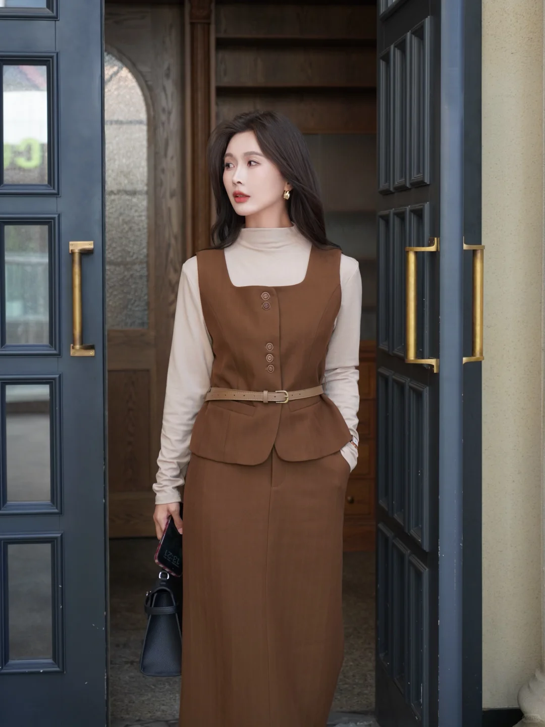 女律师通勤穿这套被同事夸！
