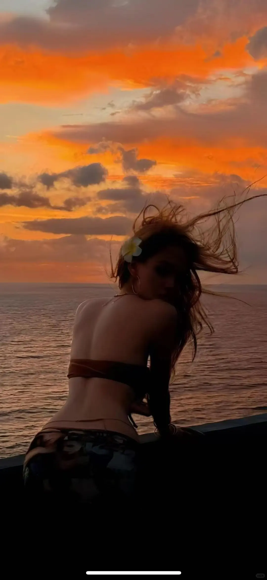 壁纸上新：性感丝滑美腿 一眼沦陷的壁纸