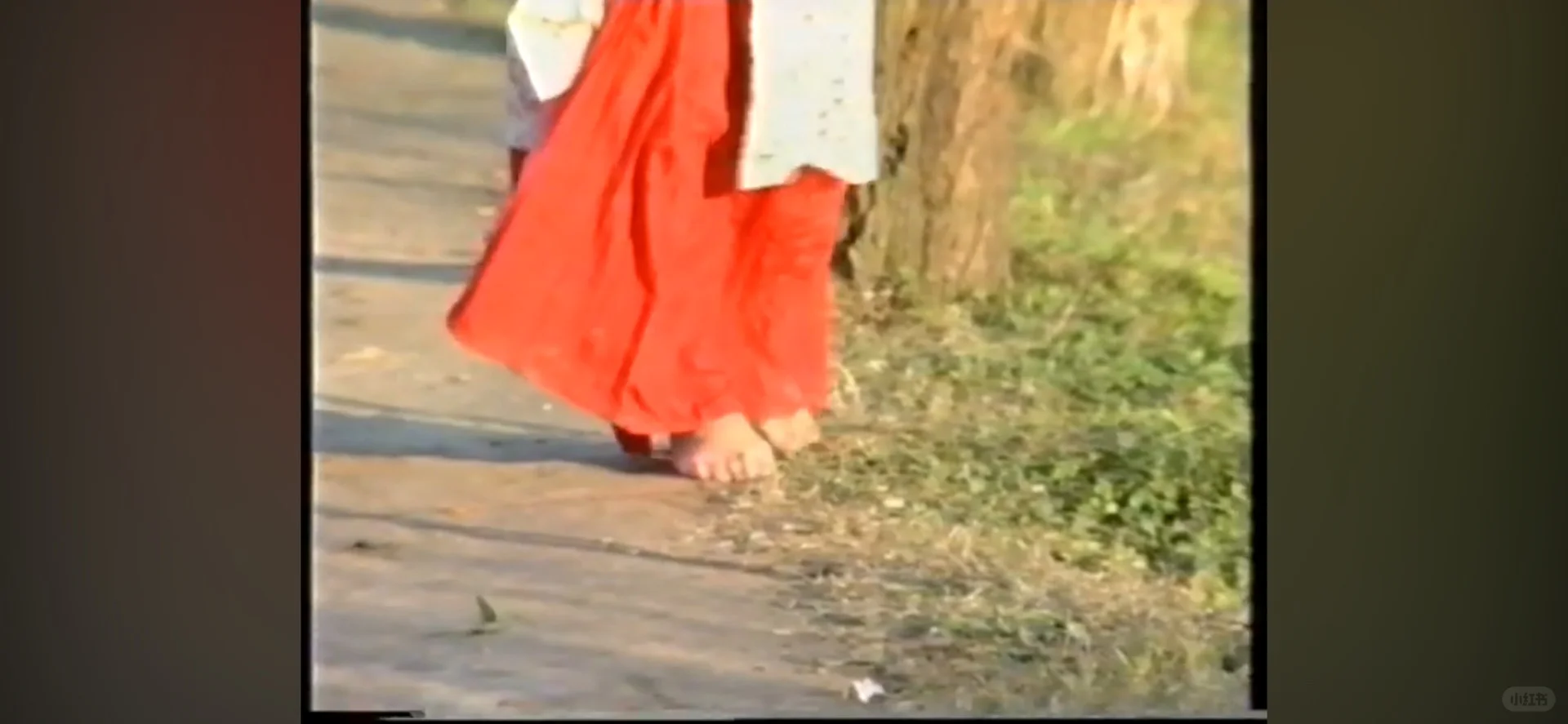 卖油翁占花魁中美女赤足羞辱