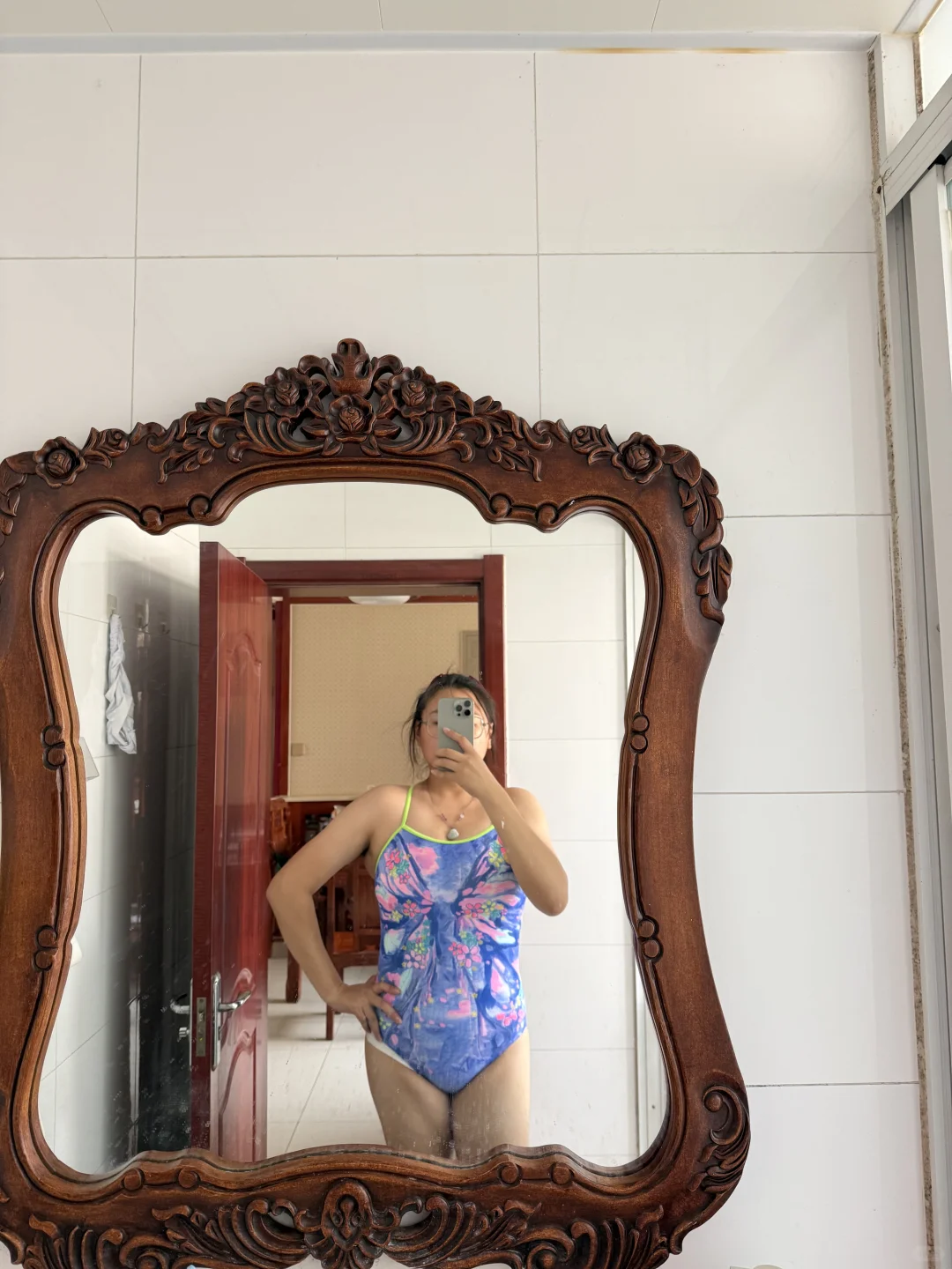 300斤微胖小女生可以游泳吗