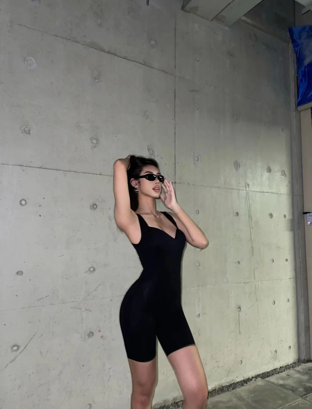 大曲线腰臀比❤穿上秒变性感辣妹被疯狂搭讪