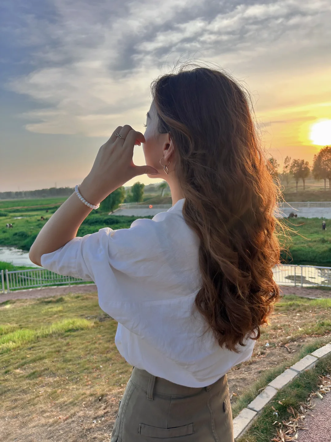 烫发需谨慎 哭死