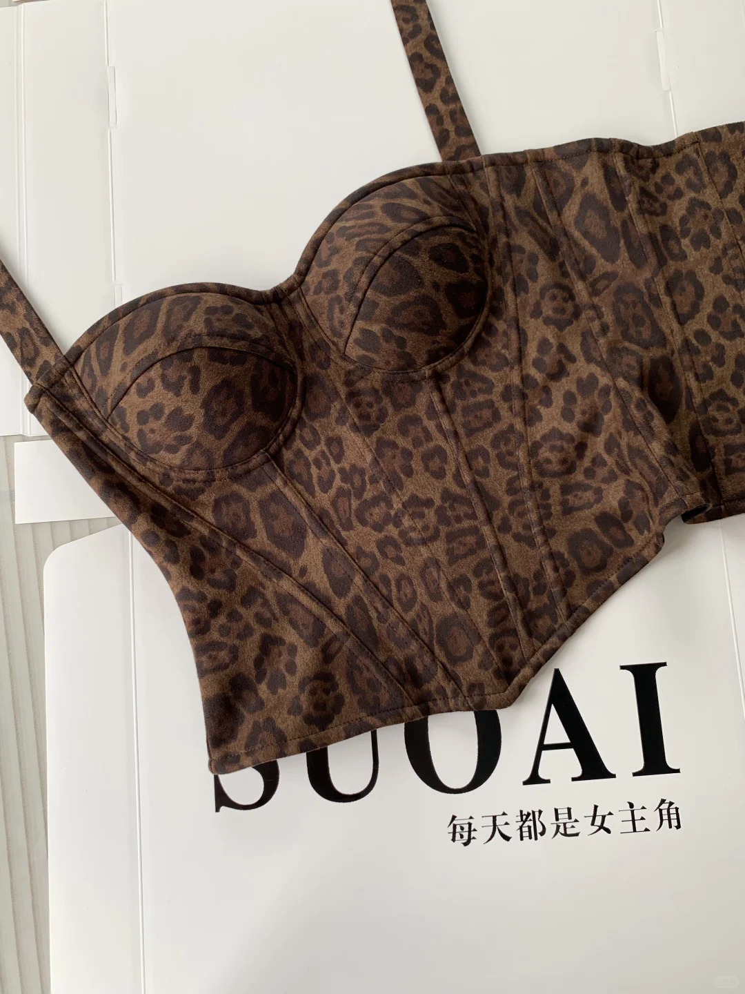 秋冬系列｜超百搭的豹纹鱼骨胸衣‼️