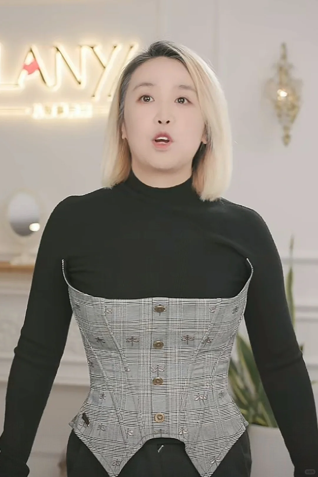 lanyi家11.6晚间场双十一彩蛋百变蜻蜓