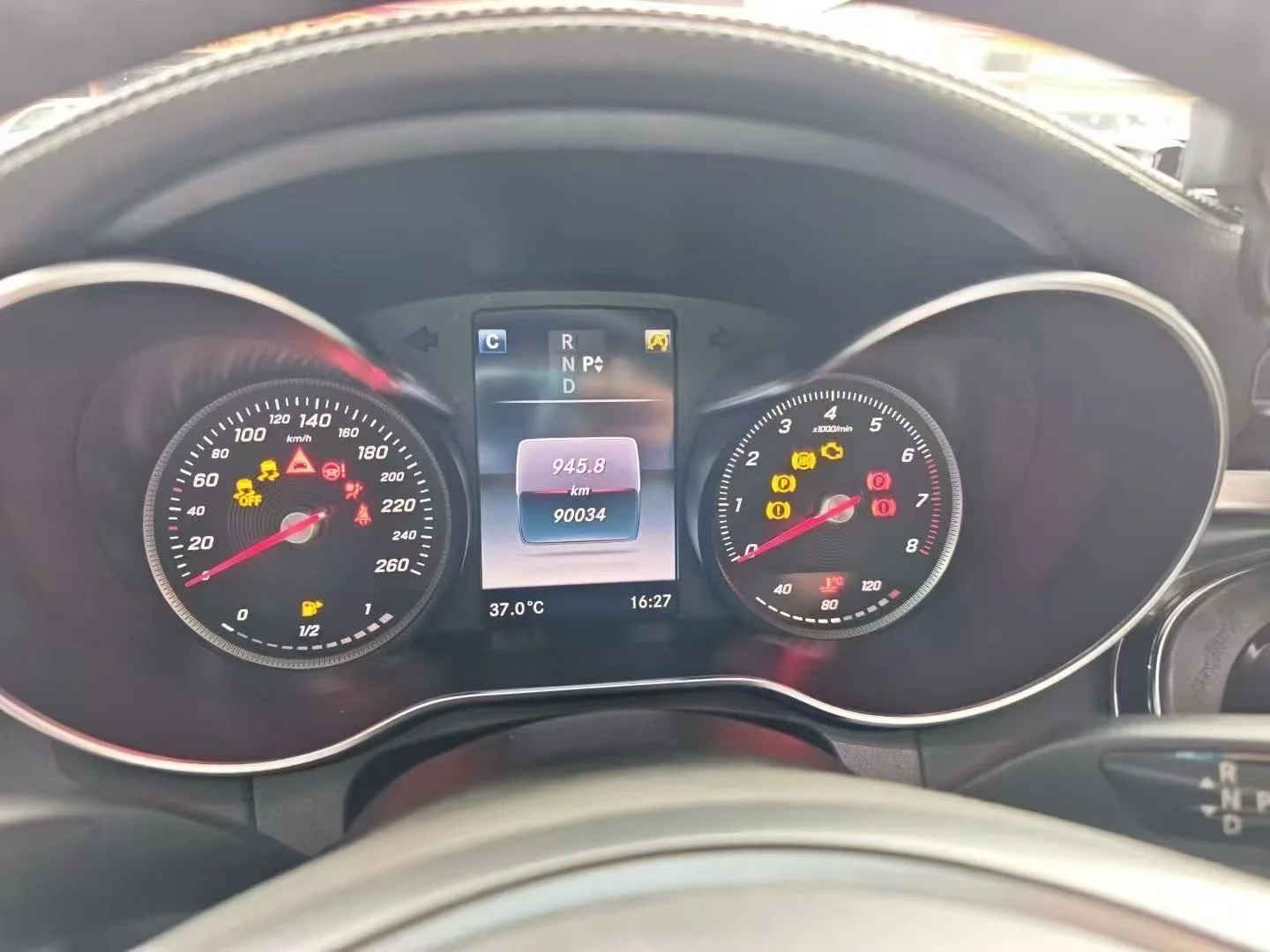 16年奔驰c180l..美女代步车...小跑9万公里