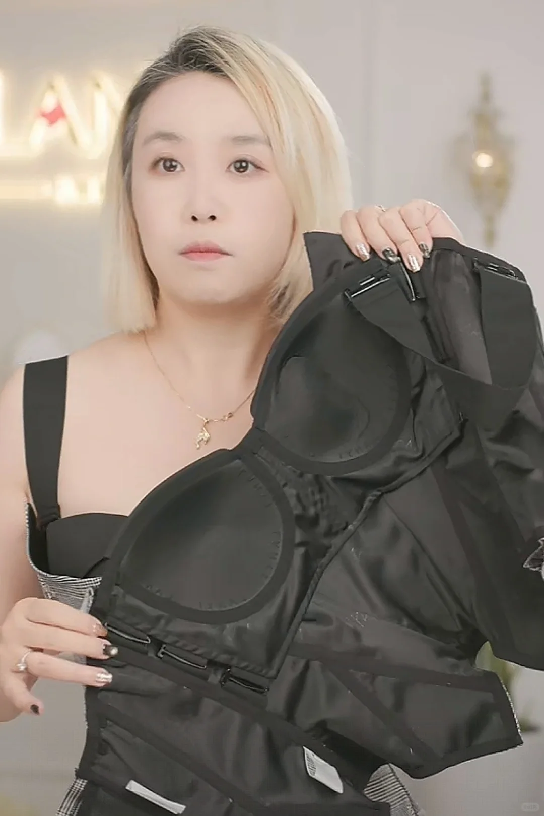 lanyi家11.6晚间场双十一彩蛋百变蜻蜓