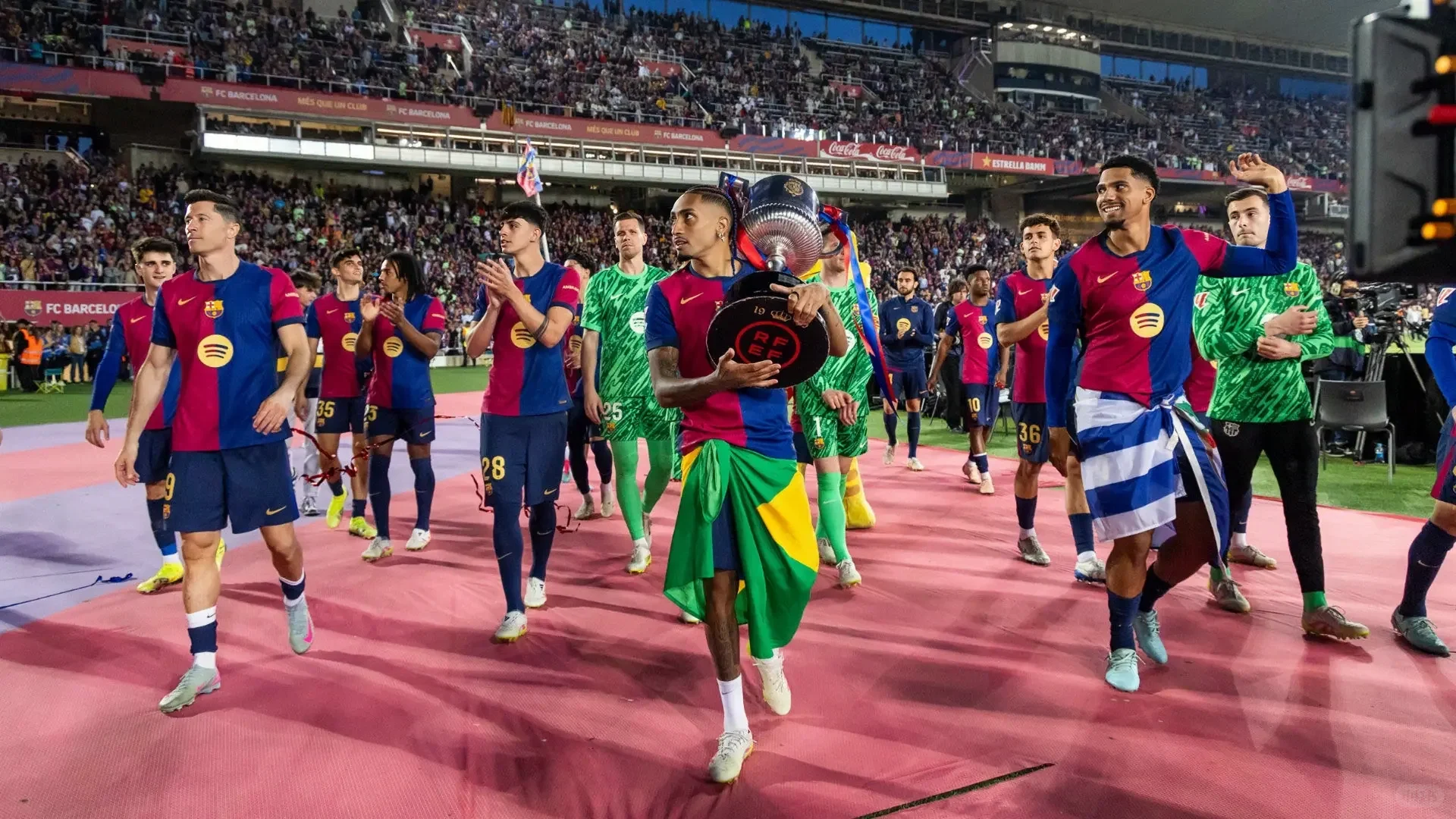 好喜欢这张壁纸喔💕