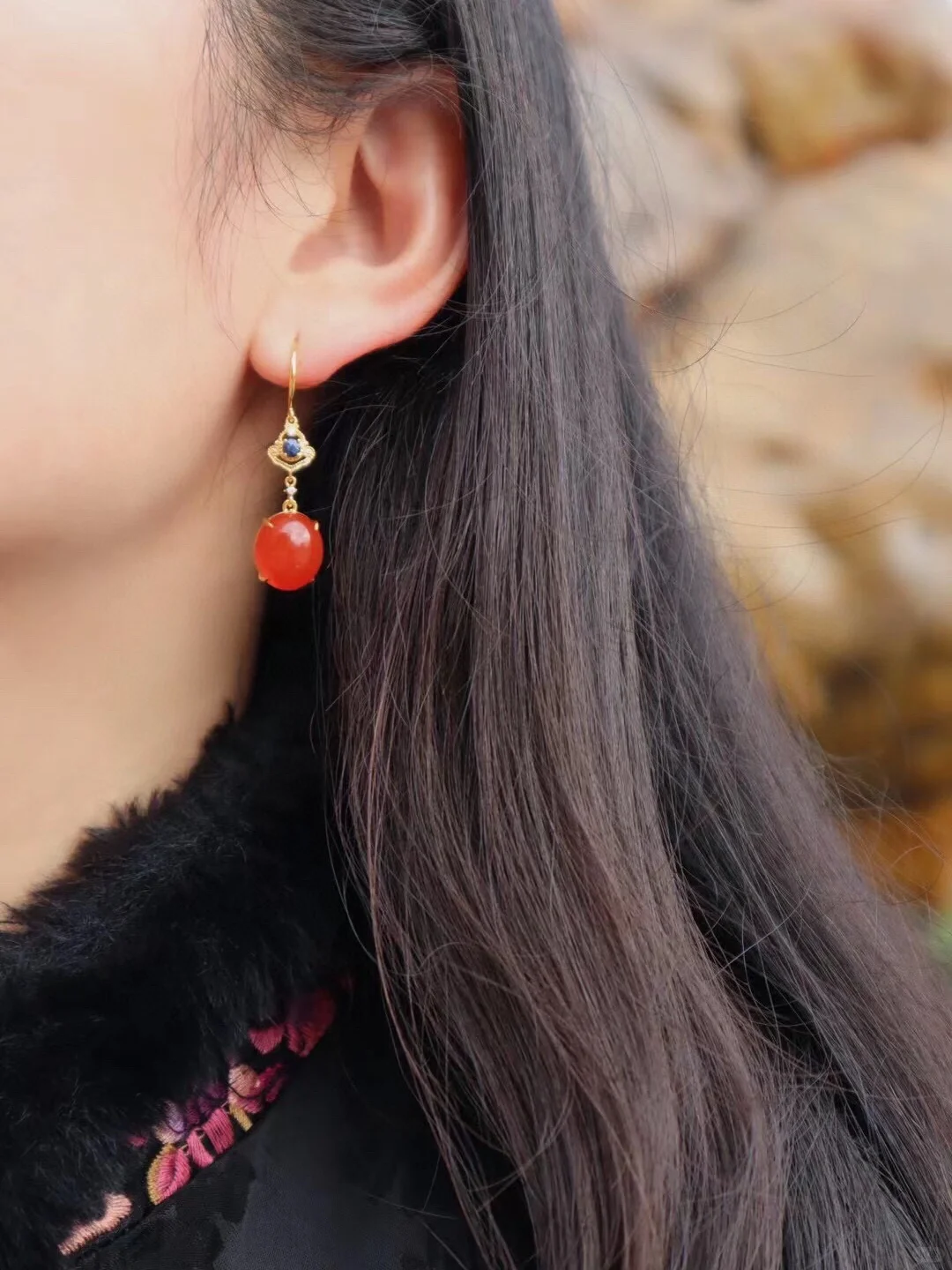 娇俏甜美的樱桃红耳坠🧚回头率也太高了❗