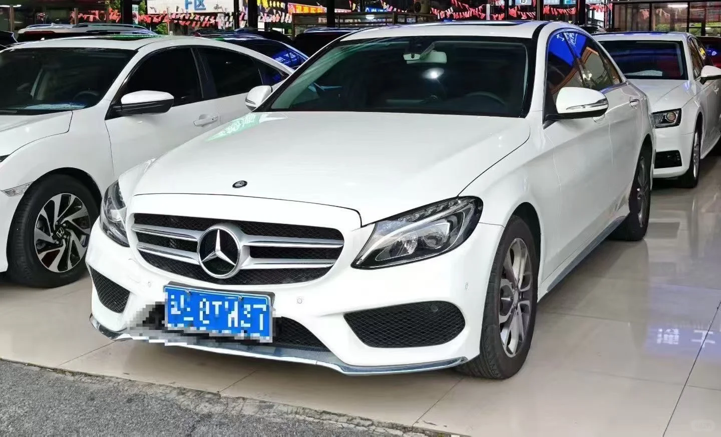 16年奔驰c180l..美女代步车...小跑9万公里