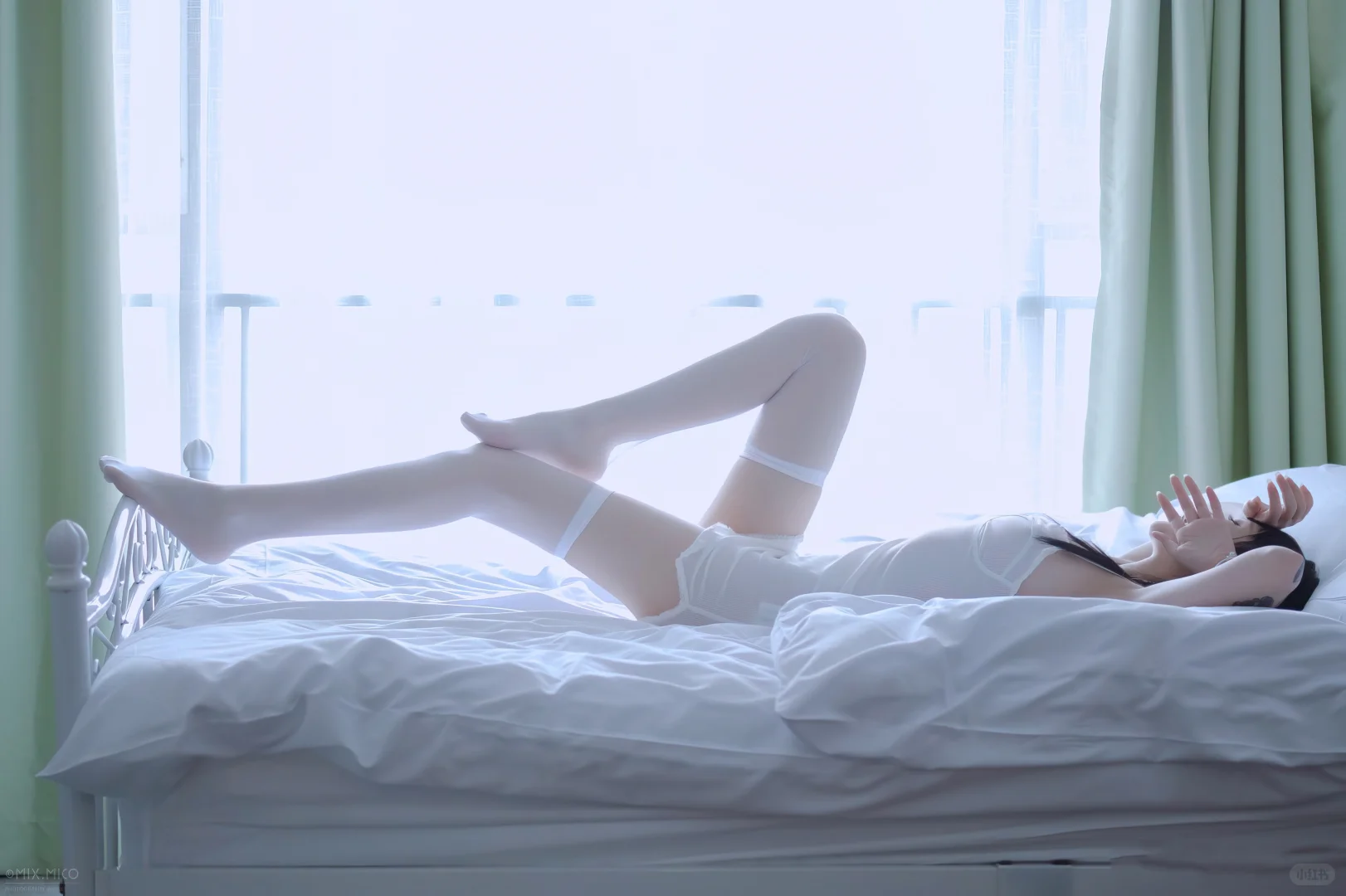 可爱的脚脚也要穿漂亮袜袜。