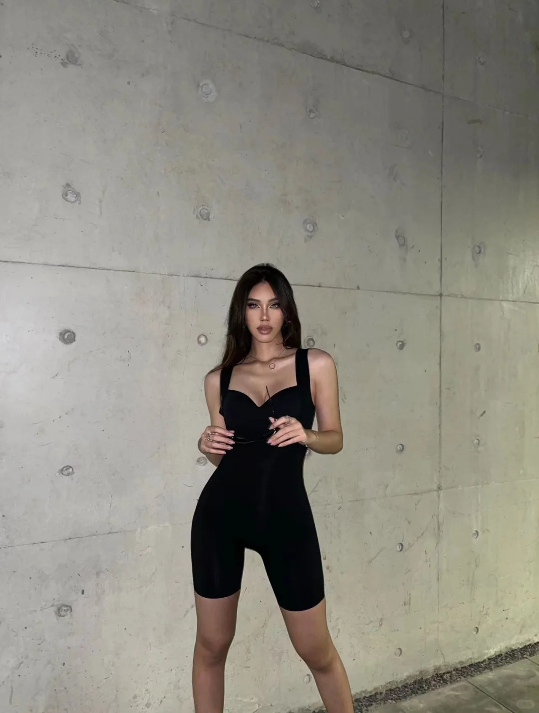 大曲线腰臀比❤穿上秒变性感辣妹被疯狂搭讪