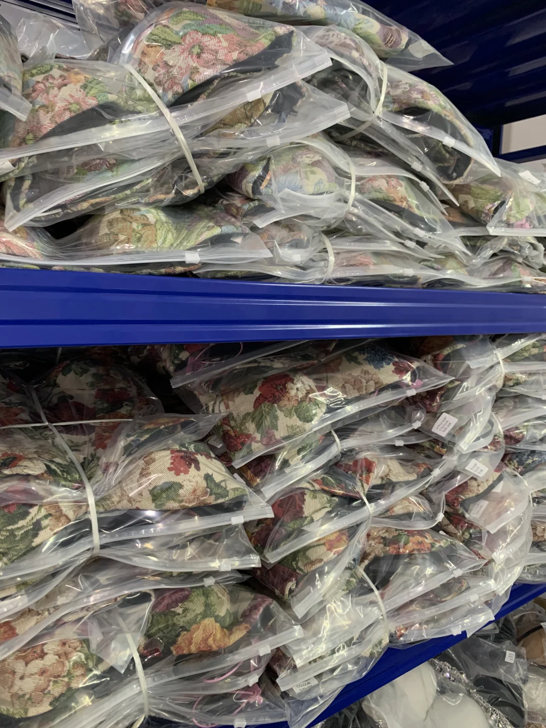 自家工厂直发的鱼骨胸衣，质感拉满！才100＋💰