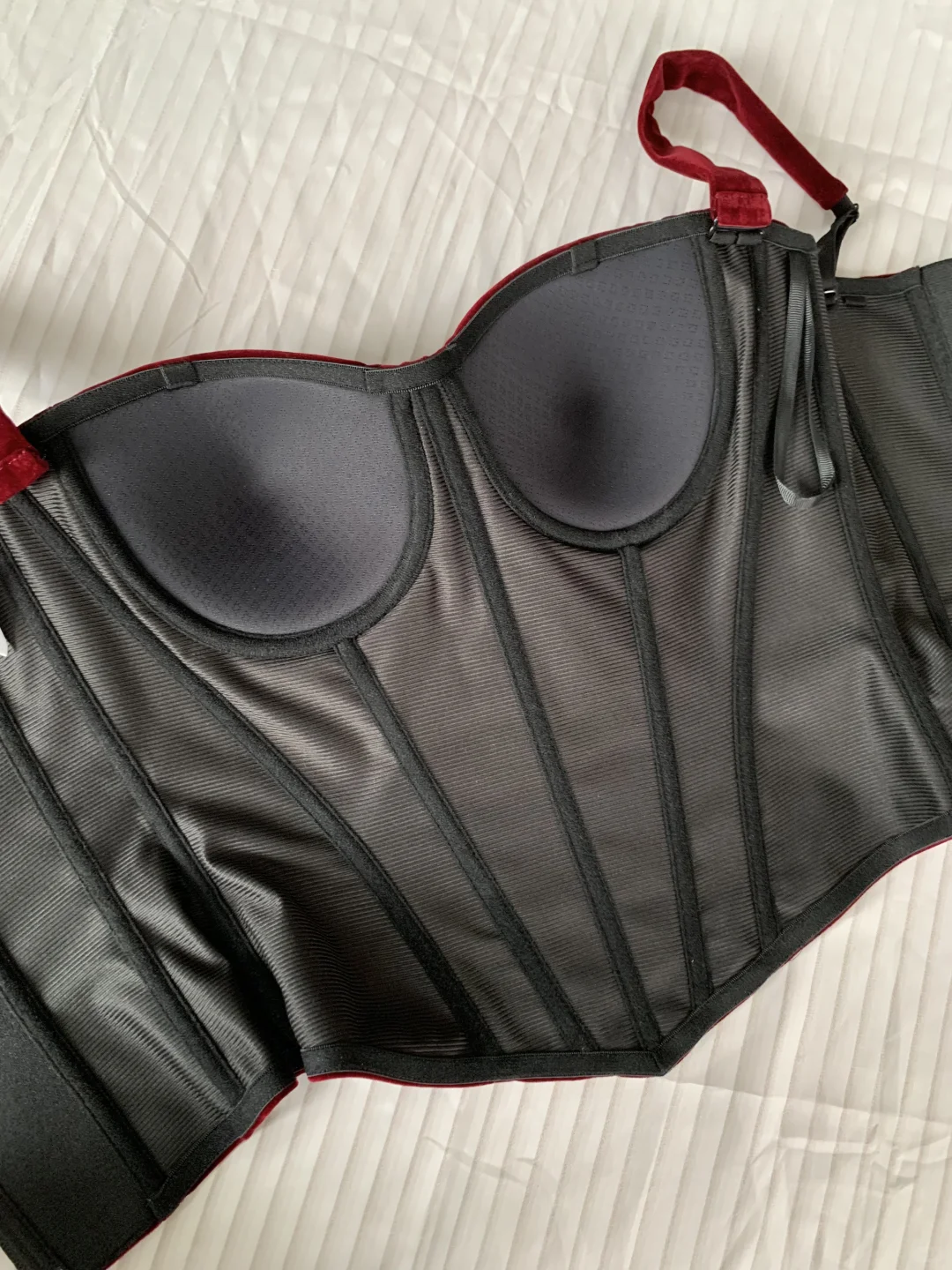 丝绒款鱼骨胸衣升级啦！118💰特价蹲反馈~