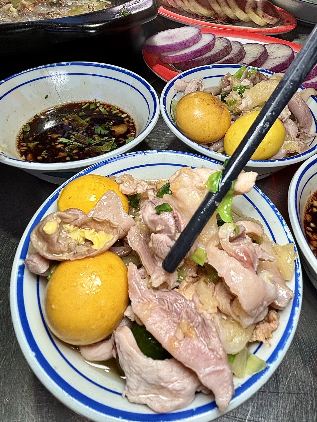 在广州吃到好吃的鸡煲。。简直易如反掌！！