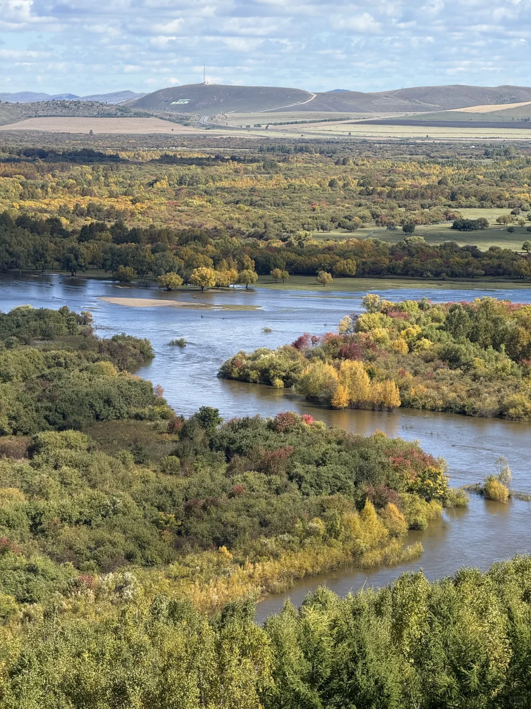 内蒙古穿搭｜额尔古纳湿地的秋天有七层颜色