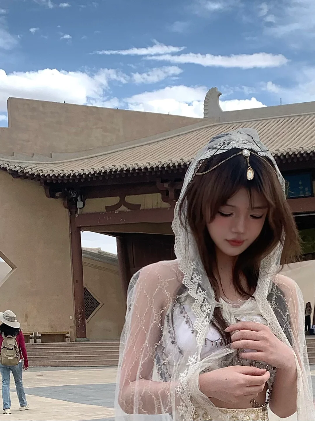 看一眼月牙泉 就回头