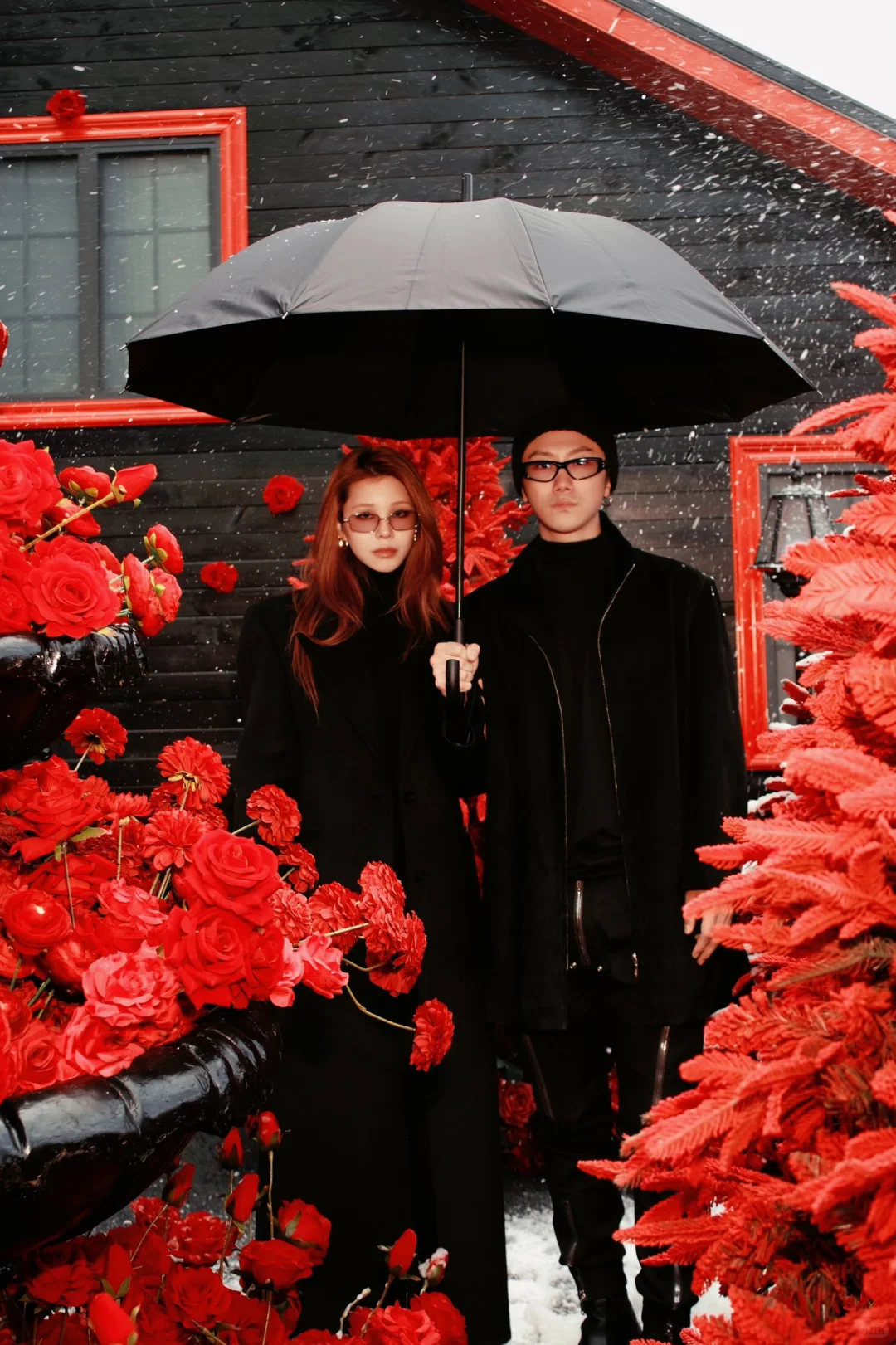 WC！！！他们居然也到我们店里来拍照啦！！