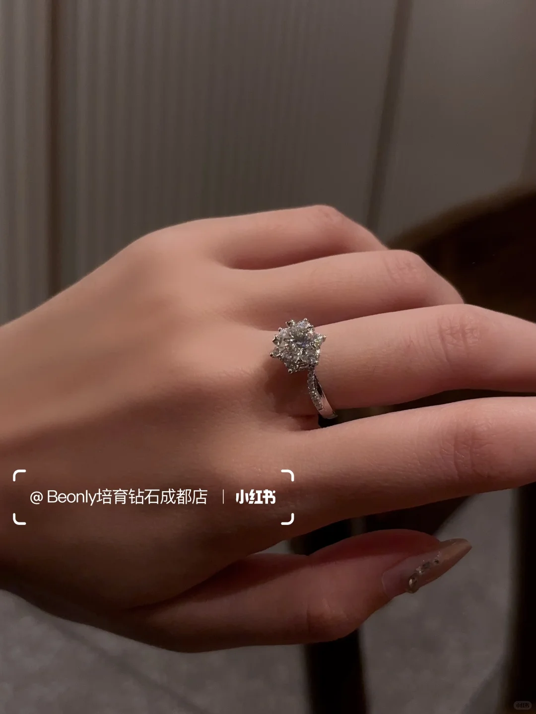 真的爱惨了这个小钻戒！！