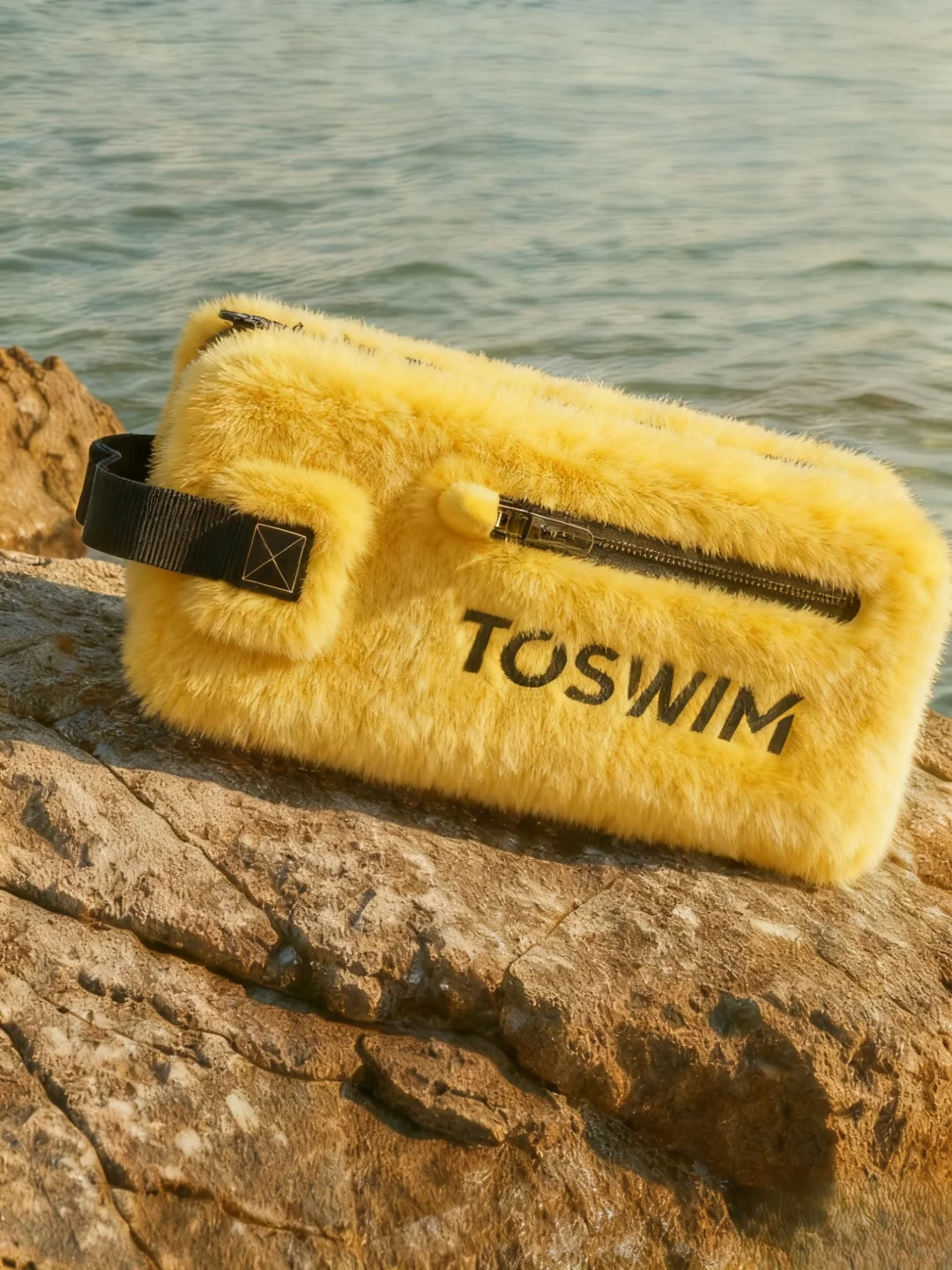 冬天游泳当然要戴毛绒泳帽！