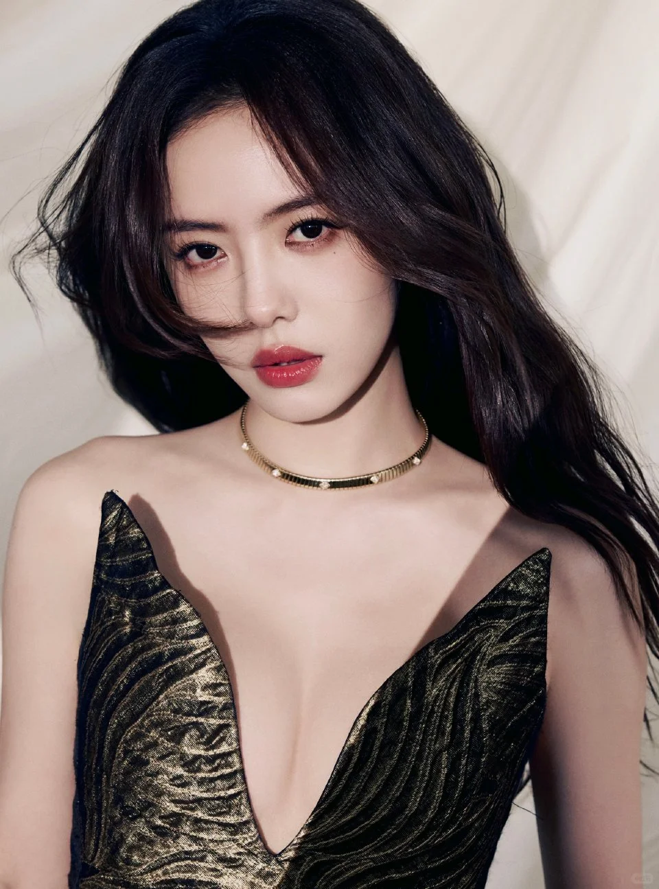 蔡文静 深V开到腰 内娱无敌手