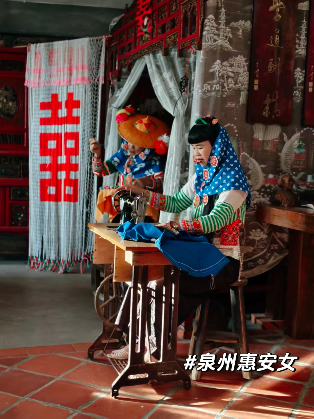 鲜亮色彩搭配勤劳的泉州惠安女，别具风情