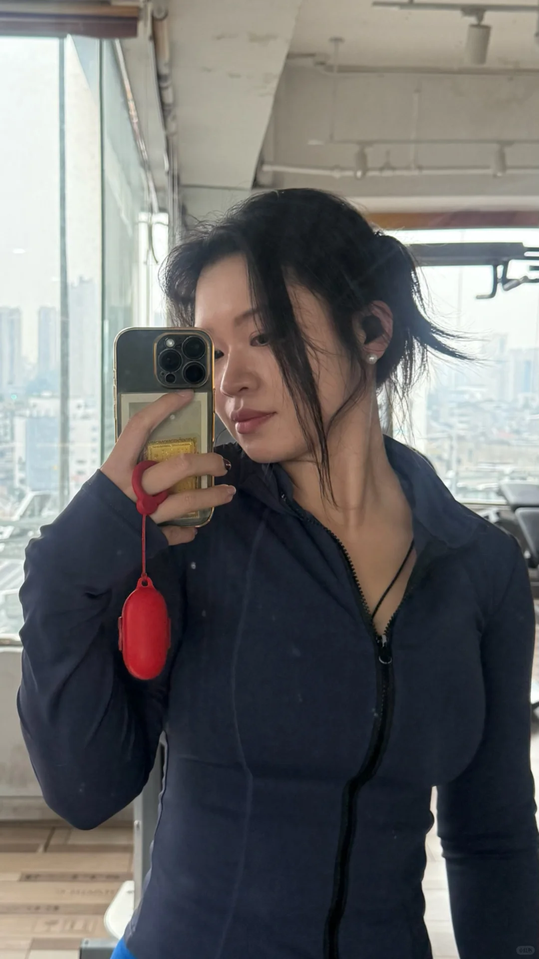 “那个四分半跑半马的女的”