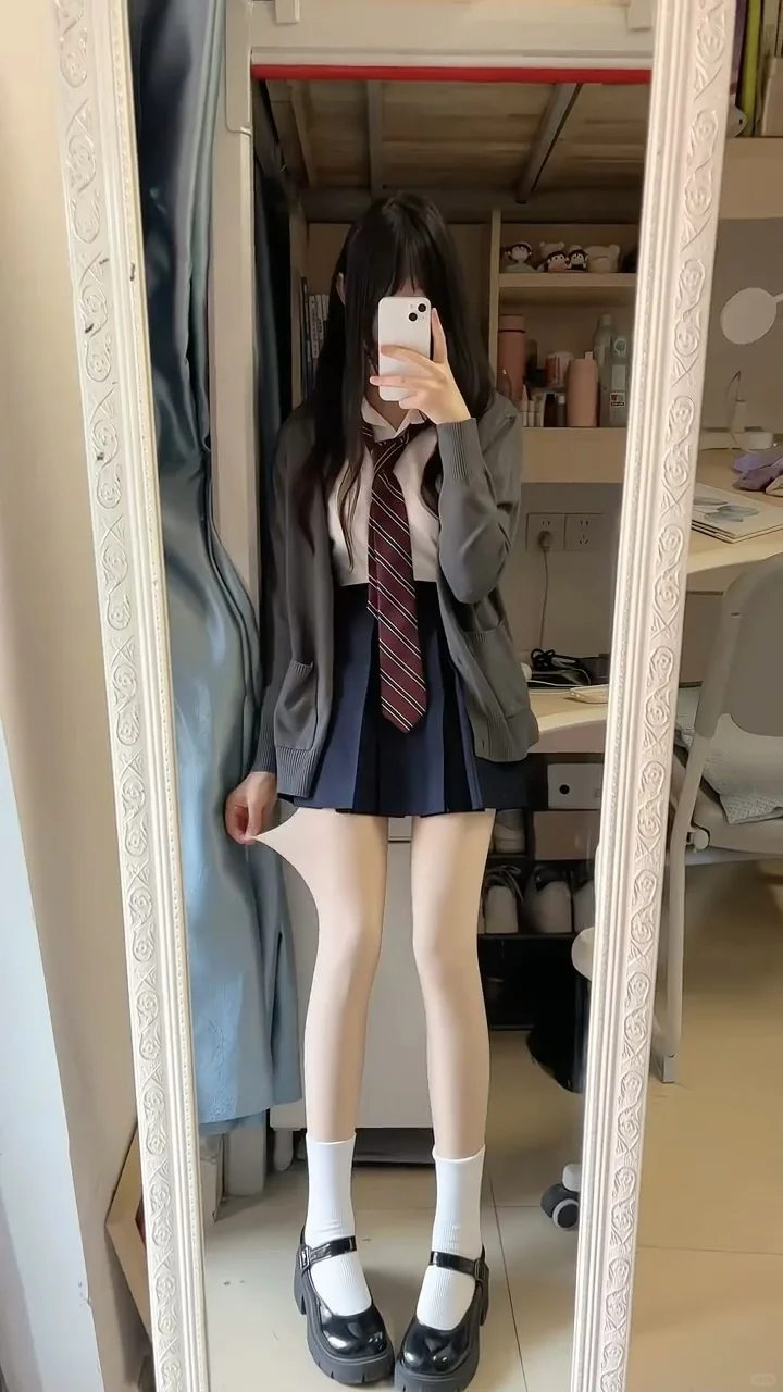 冬日JK救星！这样穿制服被室友夸是“漫画腿”