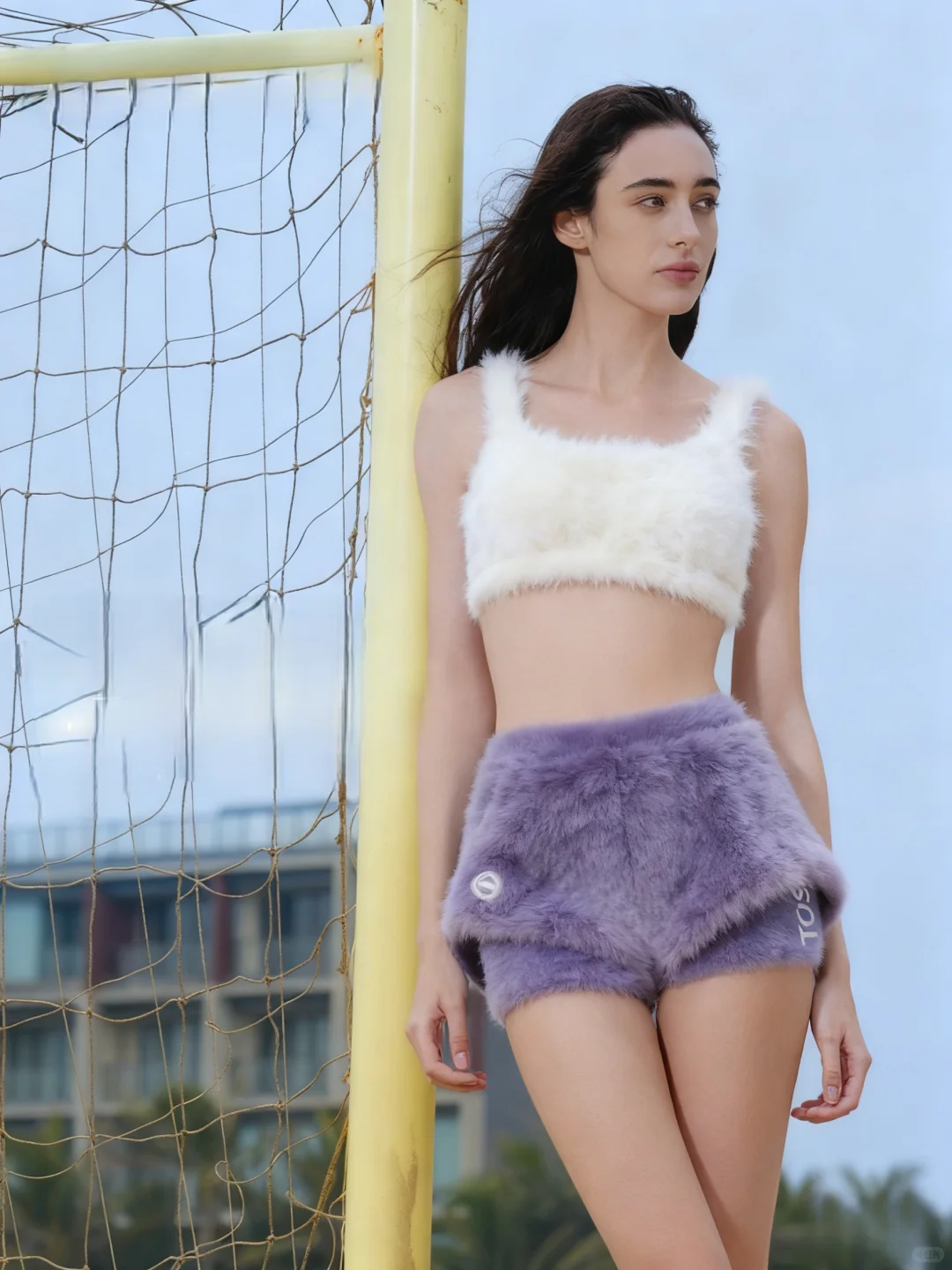 降温了泳池好冷，我穿这样去游泳可以吗？