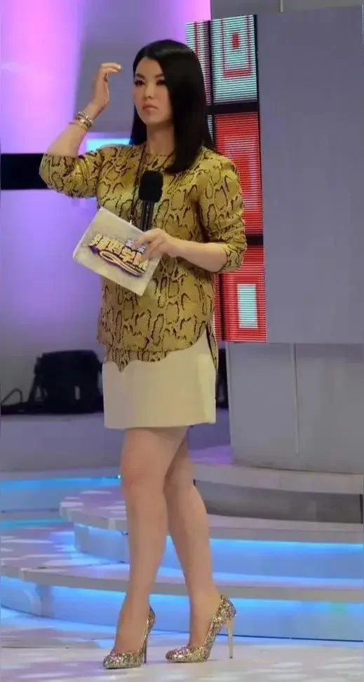 李湘气翻瘦照！姐当年瘦过美过👏