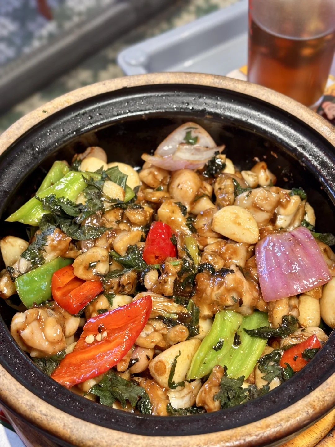 在广州吃到好吃的鸡煲。。简直易如反掌！！