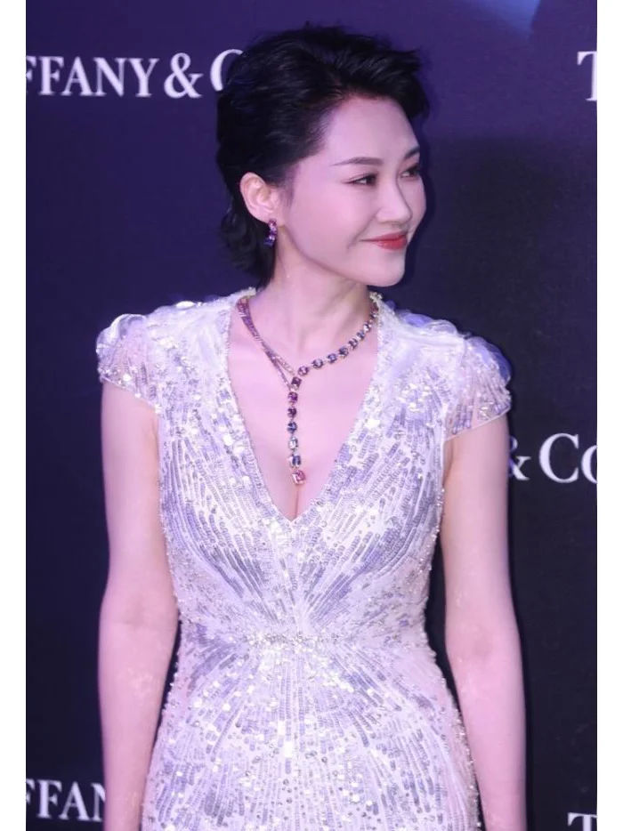 尤物～娇憨少女