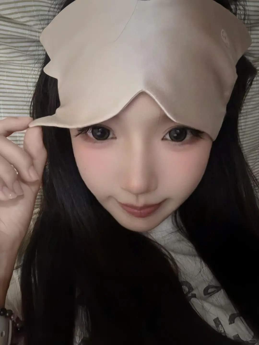 高铁上睡觉的我，撩了个女宝😘