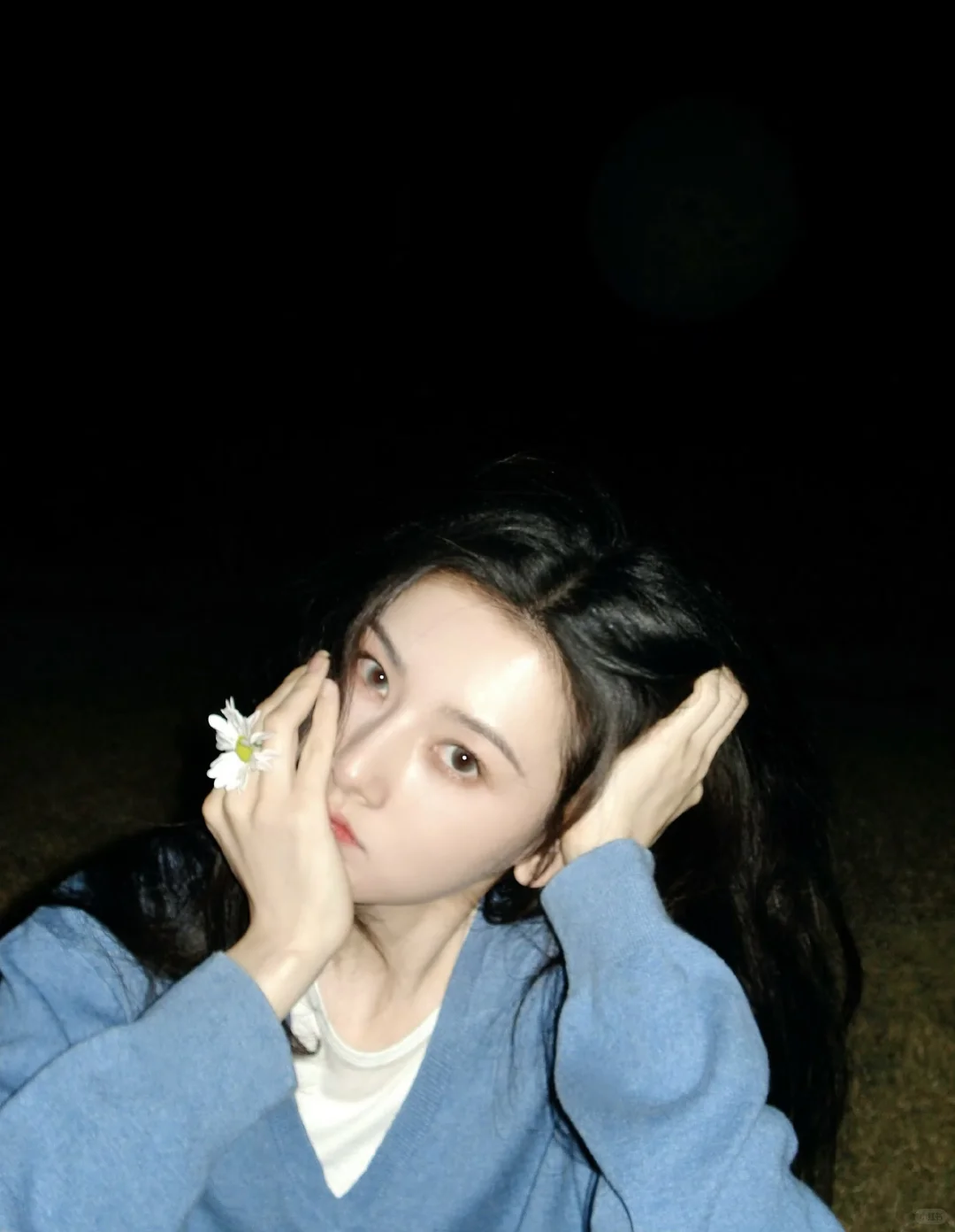 祖儿随便一照港风氛围感直接拉满！