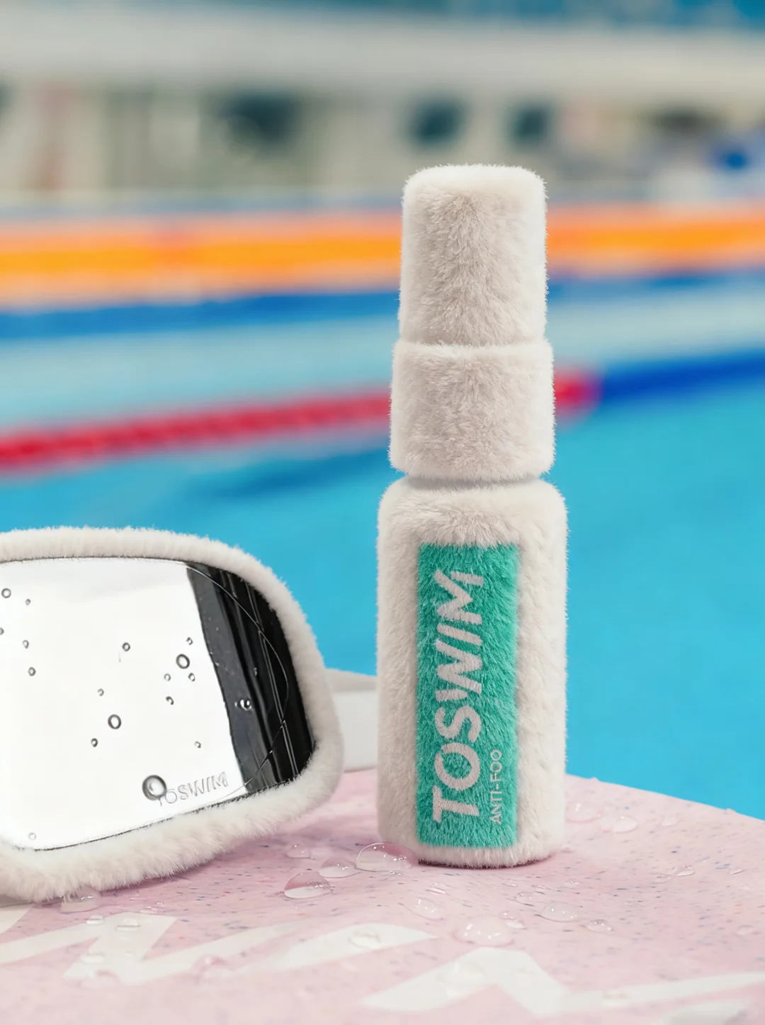 冬天游泳当然要戴毛绒泳帽！