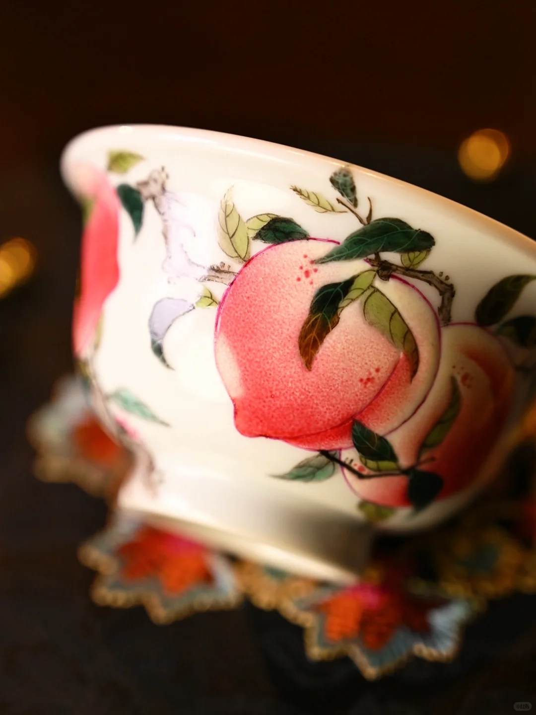 掌心桃源｜景宫瓷园粉彩寿桃压手杯