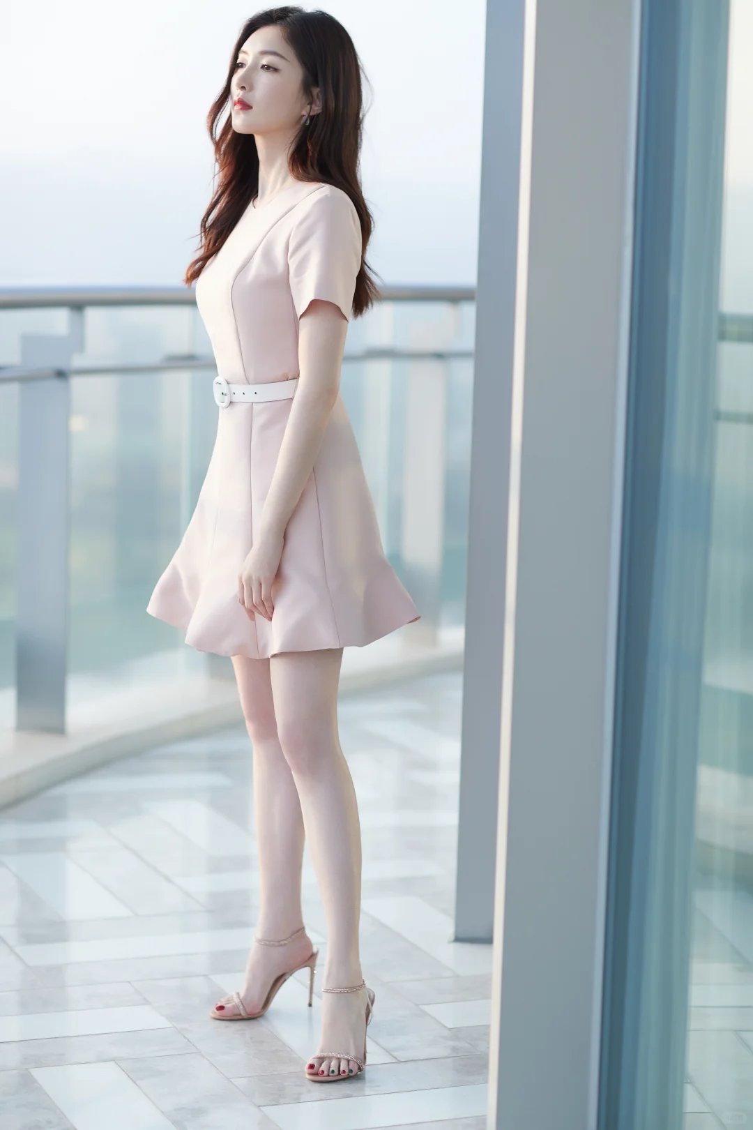 江疏影｜我的屏幕真的放不下这两条腿🔝