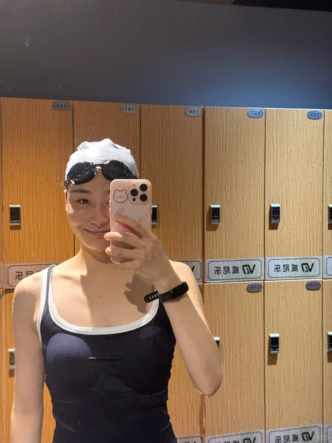 蛙泳女孩的快乐🏊🏻‍♀️