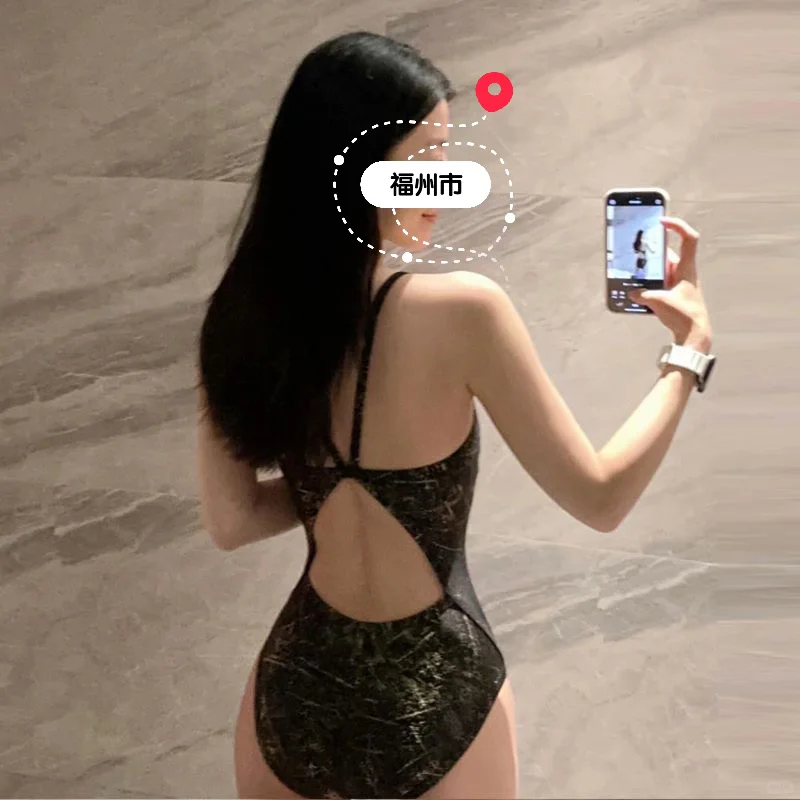 福州/游泳女教练今日泳池的一天