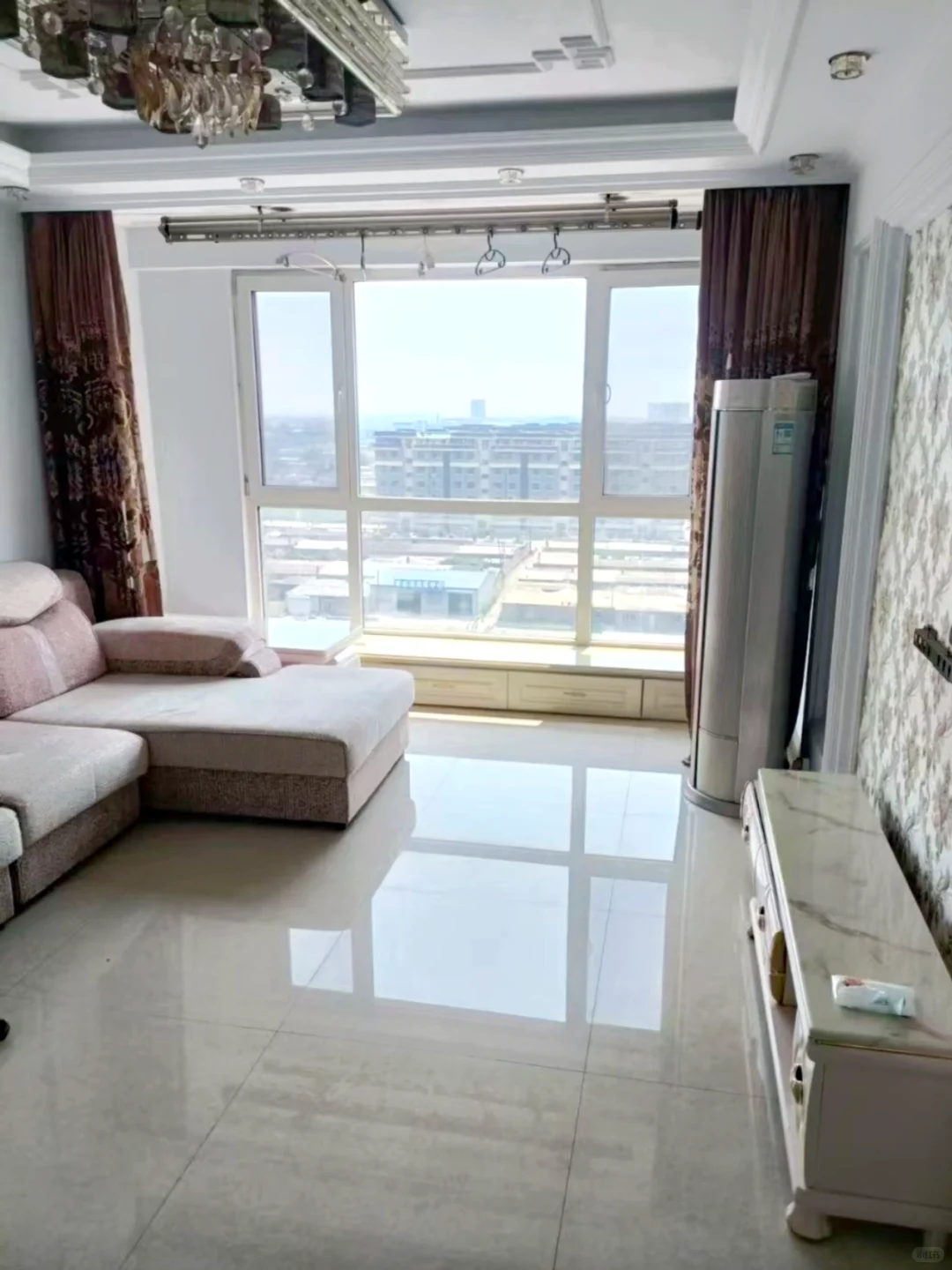 35岁姐姐依然渴望爱与自由~