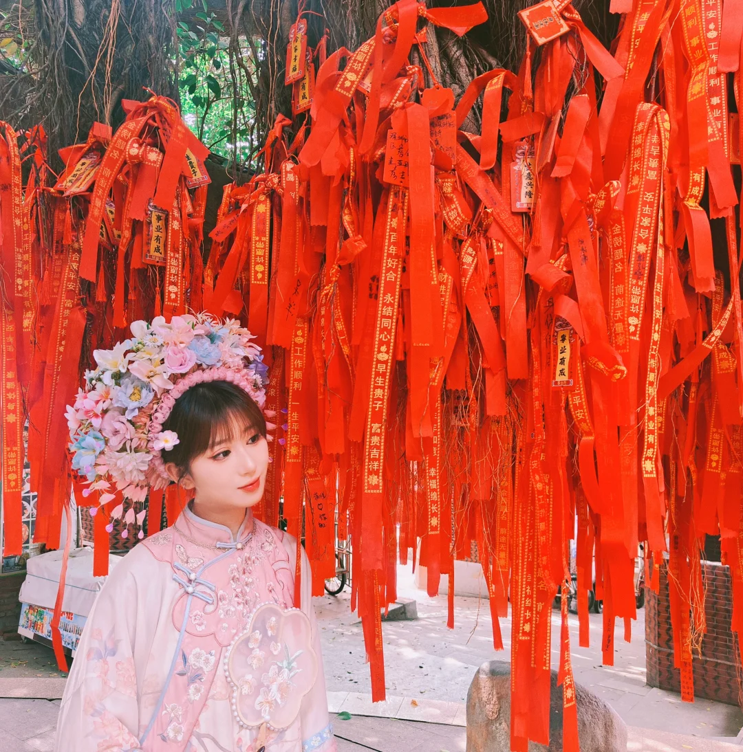 来蟳埔村当然要拍簪花啦