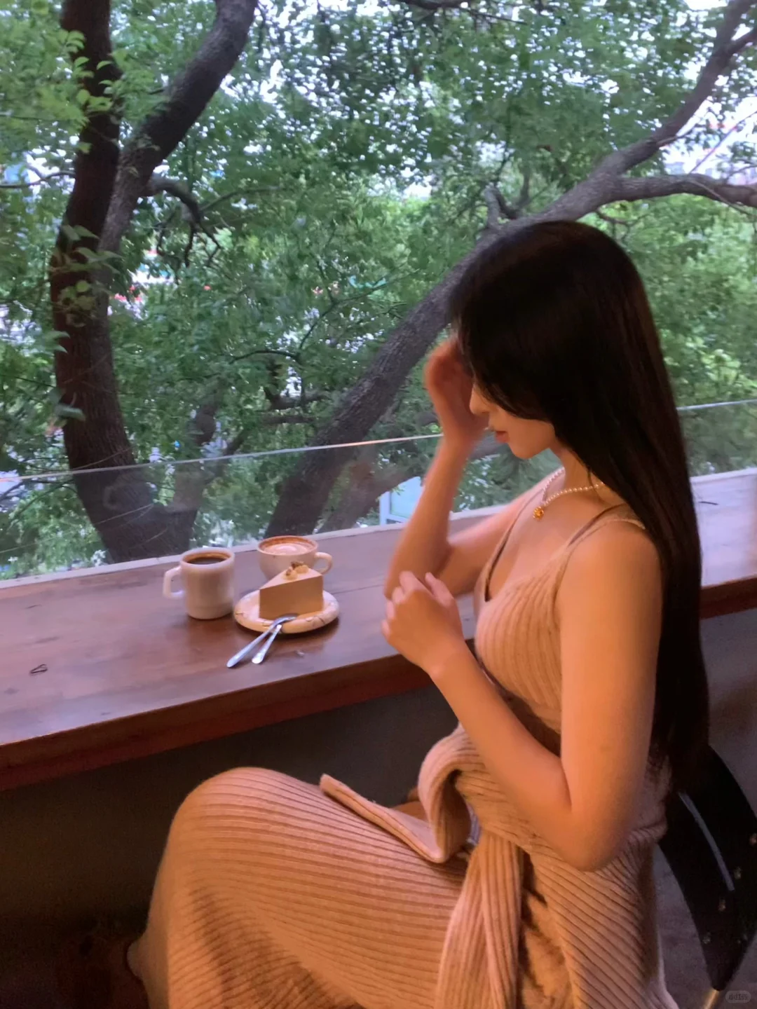 初秋🍂还得是针织裙丨腰臀比100%