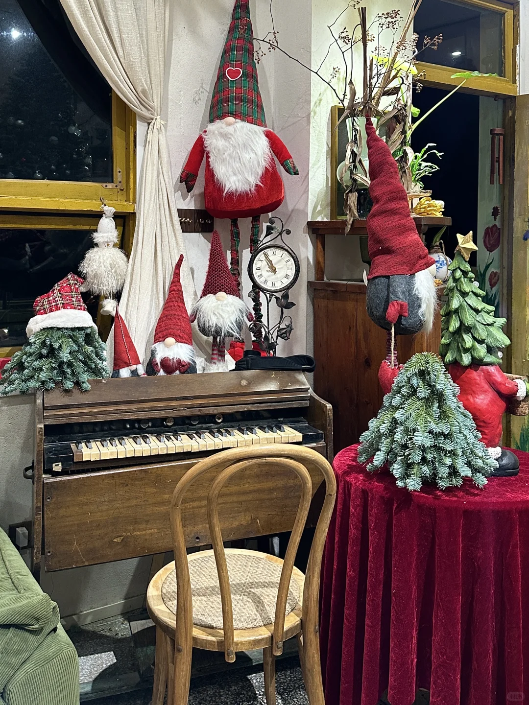 成都！成都！新出的免费圣诞展！巨出片！