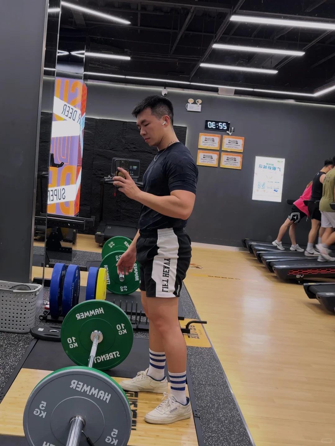 41岁的大叔的翘臀，谁能不爱啊？💪