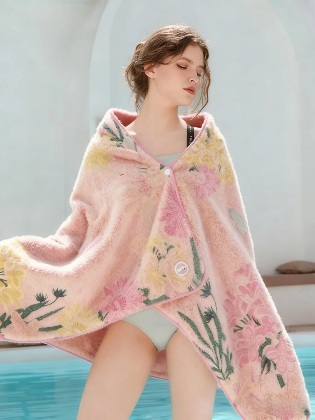 冬天游泳当然要戴毛绒泳帽！