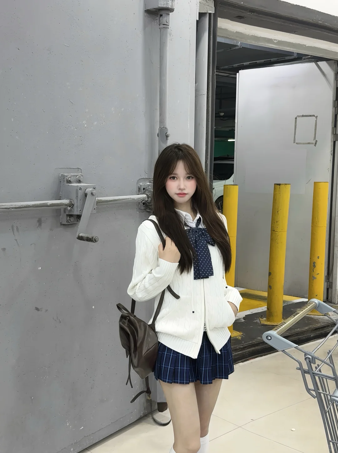 如果天气好的话，我会穿jk来见你