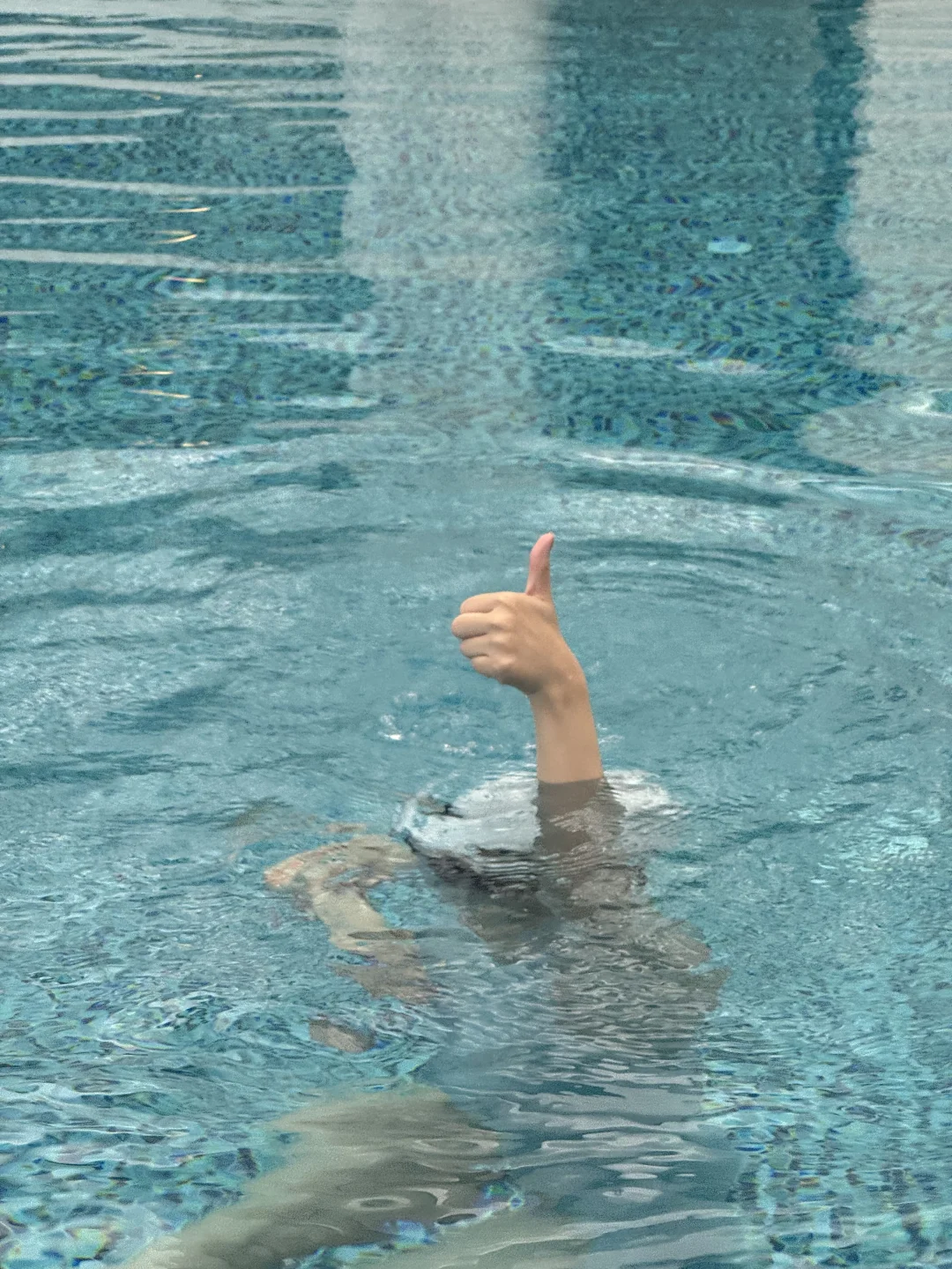 也是有了游泳人的专属表情包～