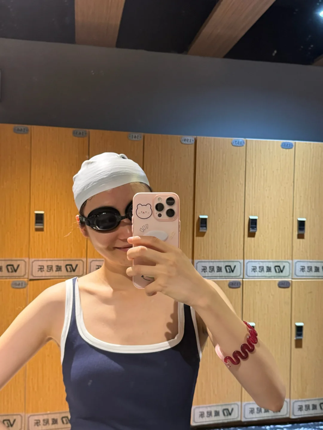 蛙泳女孩的快乐🏊🏻‍♀️