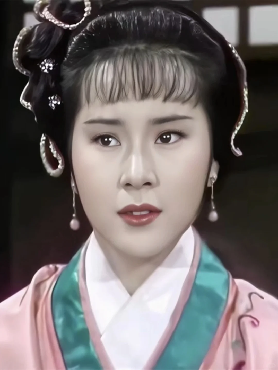 亚视80年代首席当家花旦，古装造型太美了！