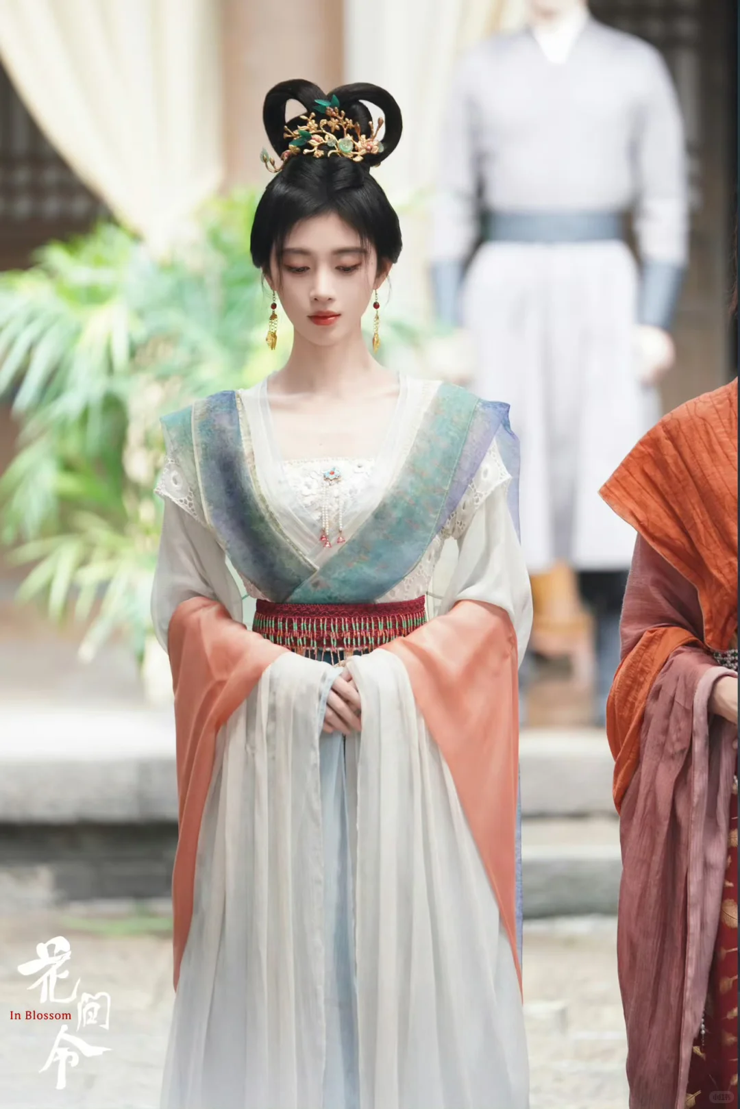 考古鞠婧祎的古装造型✨从青涩到封神