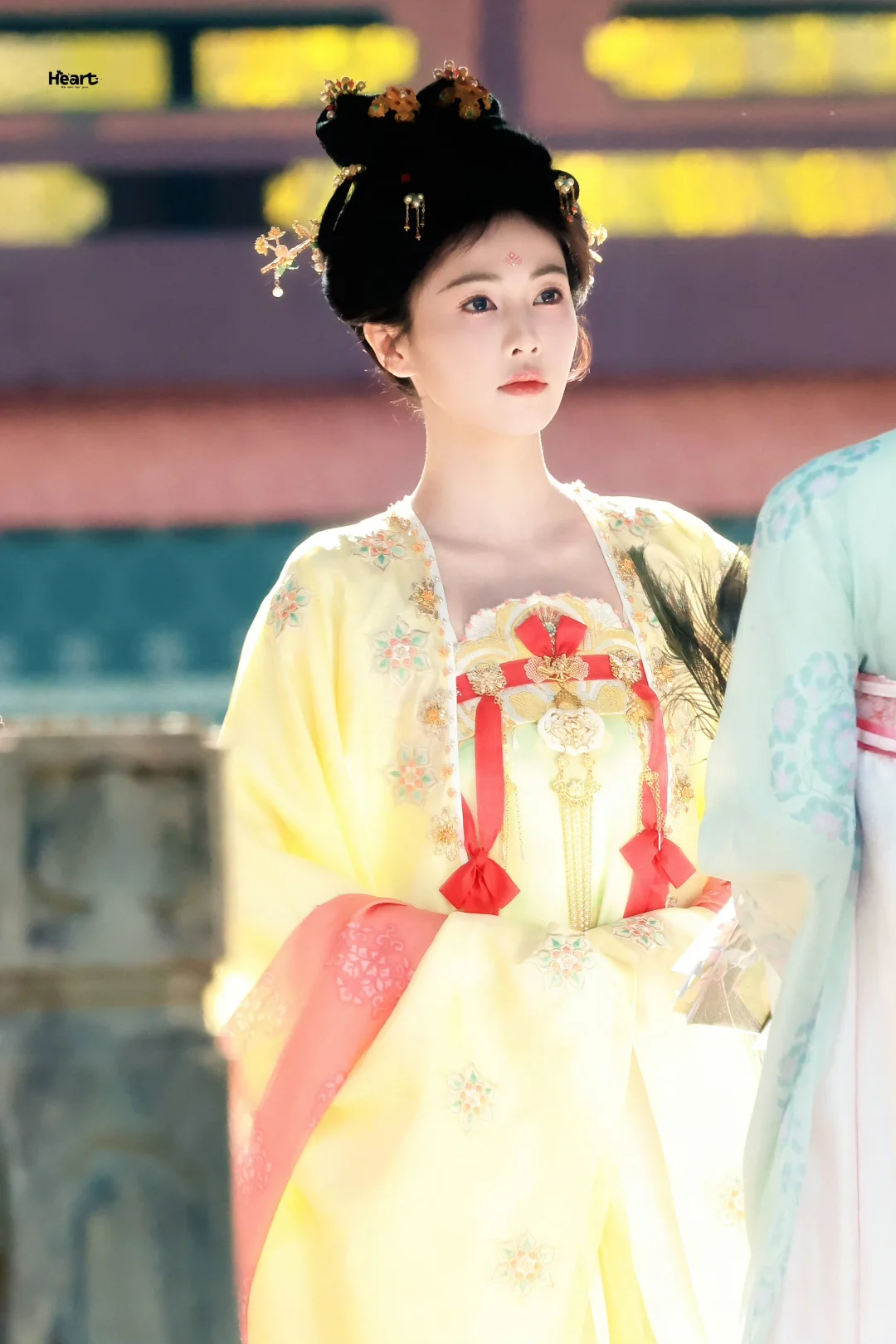 白鹿待播剧《唐宫奇案》李佩仪的30套造型